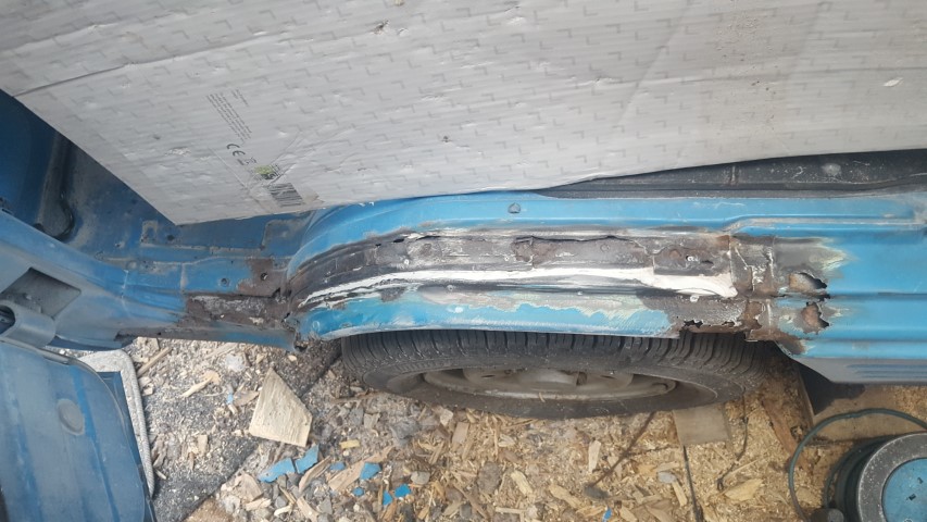 Bedford Rascal wheel arch before