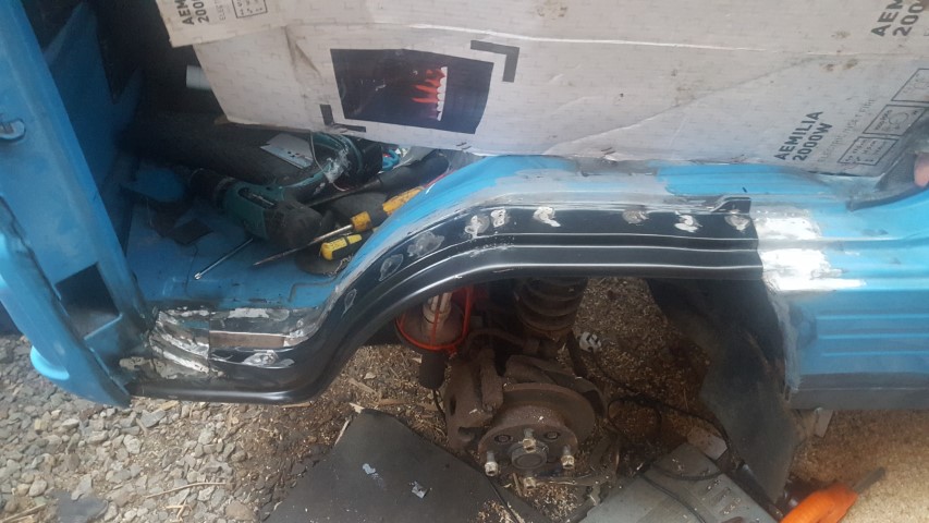 Bedford Rascal wheel arch repair