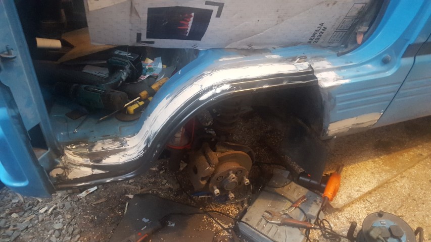 Bedford Rascal new wheel arch fitted