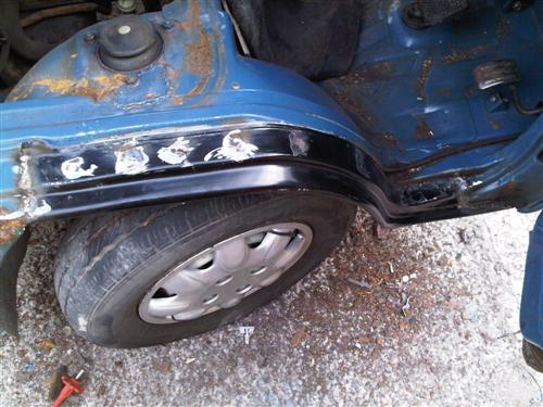 Bedford Rascal (Ernie) front wheel arch repair part 2