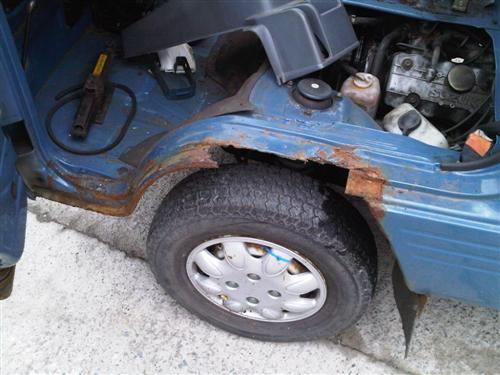 Bedford Rascal passenger side front wheelarch