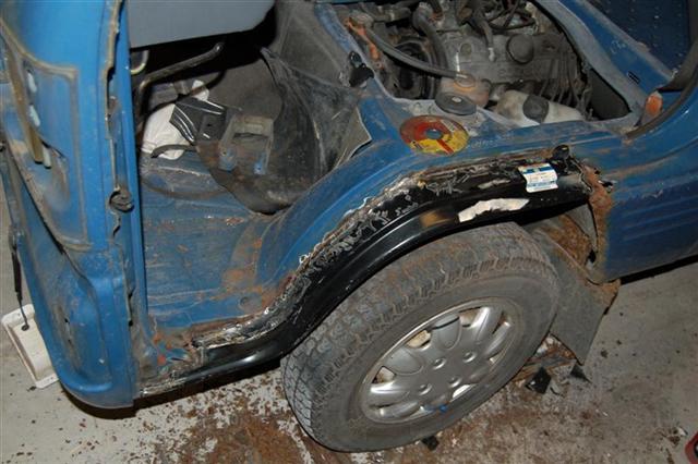 Bedford Rascal front passenger wheelarch